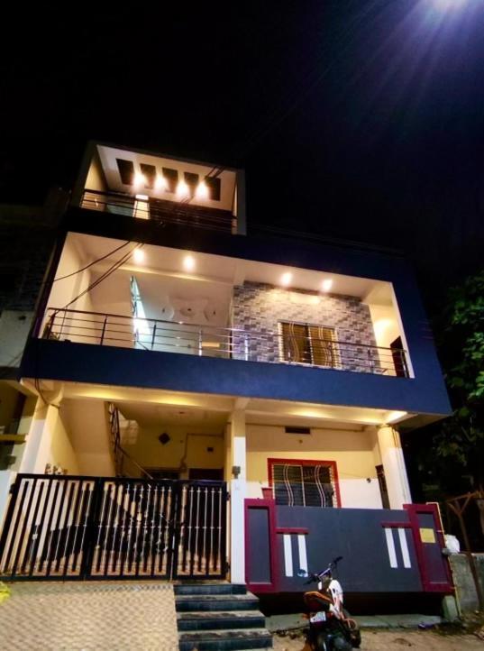 Ap Suite - By Ap Villa'S And Resort'S Ujjain Exterior photo