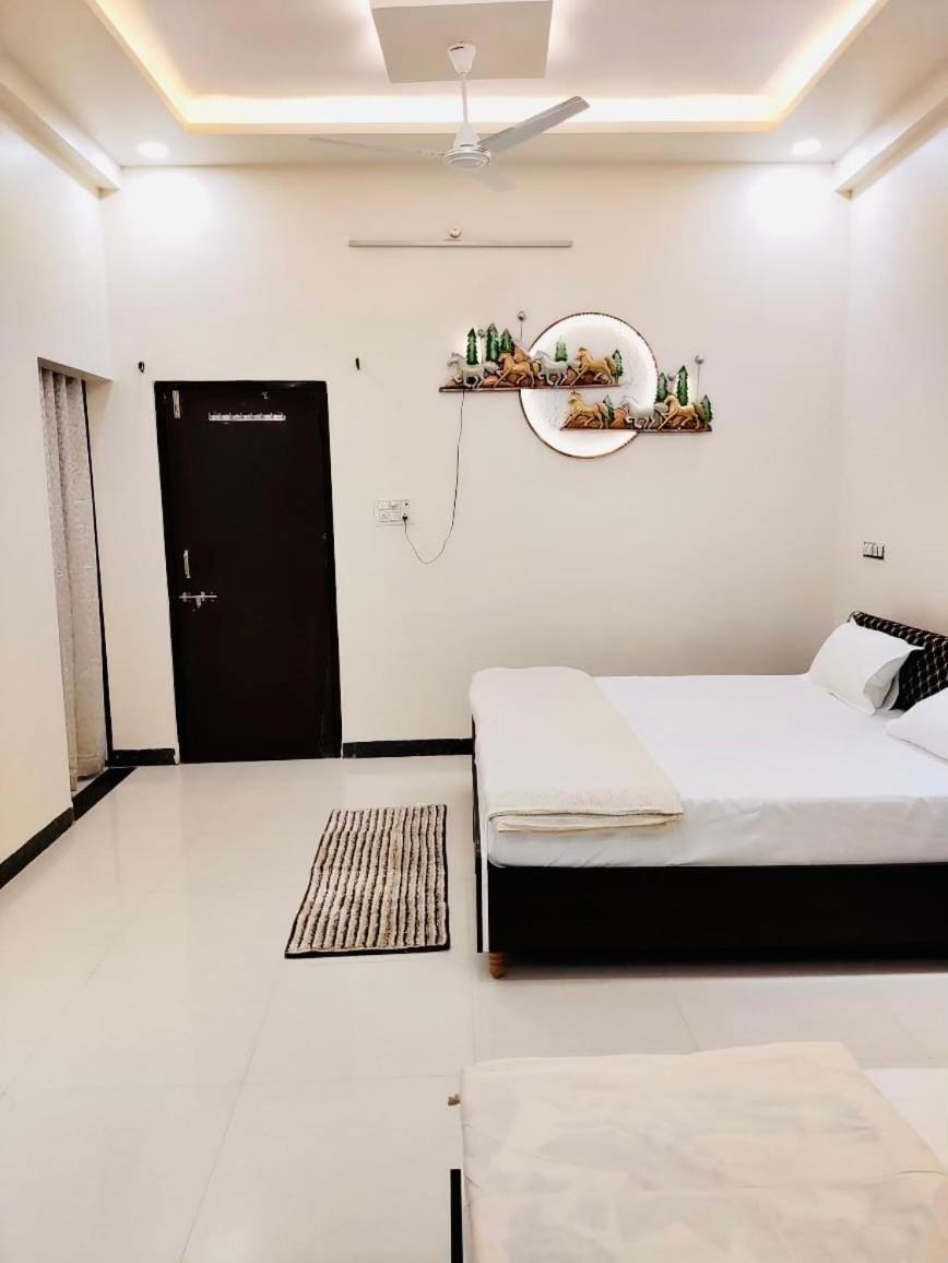 Ap Suite - By Ap Villa'S And Resort'S Ujjain Exterior photo